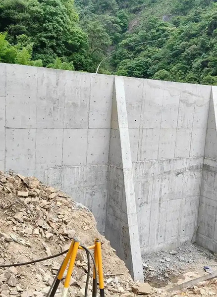 廊坊重力式挡土墙